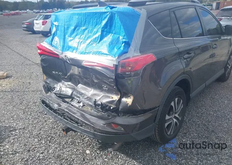 2018 Toyota Rav4 Le z USA, uszkodzony, nr VIN JTMBFREV9JJ734373